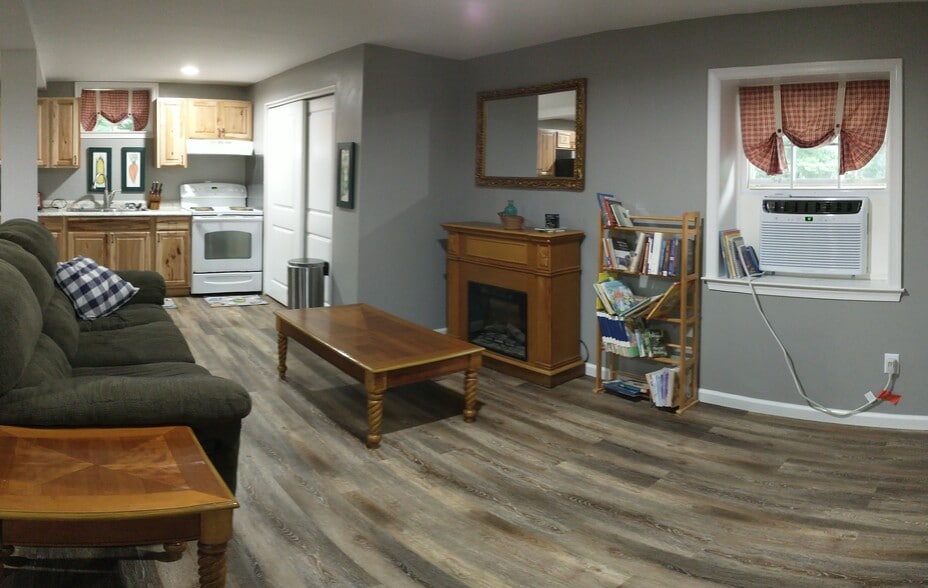 Social Area - 22126 Highland Rd