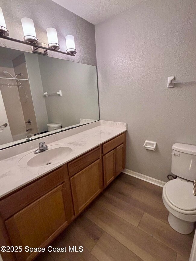 Building Photo - 100 Colibri Way