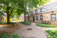 Building Photo - 1255 W Belden Ave