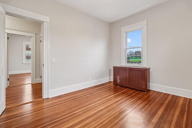 Building Photo - 1154 Anderson Ave