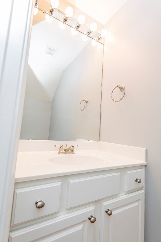 Building Photo - AVAILABLE MID-JULY! $500 Off First Month's Rent! Luxurious Townhome in NW Raleigh!