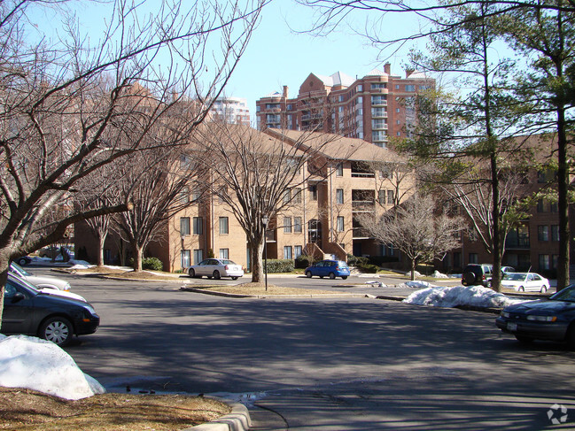 Primary Photo - Georgetown Village Condominium