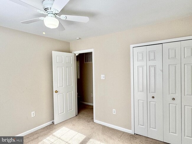 Building Photo - 9 Kimberly Dr