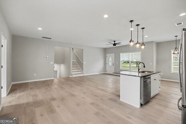 Building Photo - 3907 Lauada Dr