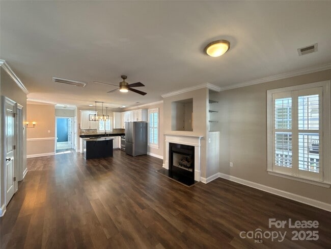 Building Photo - 1903 Lela Avenue