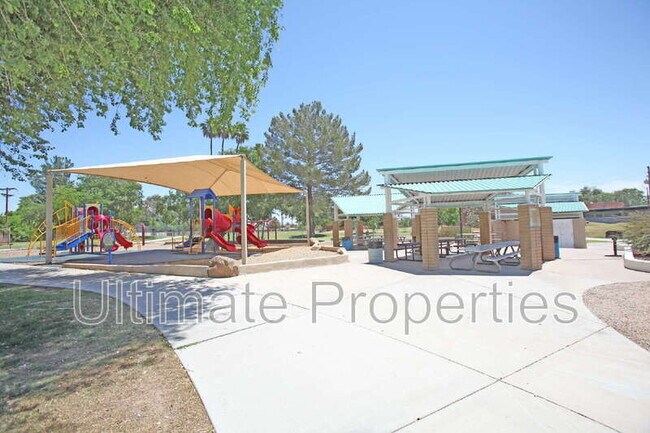 Building Photo - 4354 N 82nd St