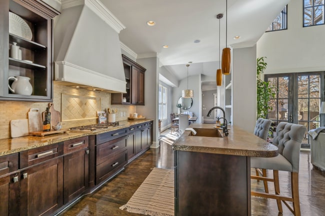 Building Photo - 1127 Glendale Ln