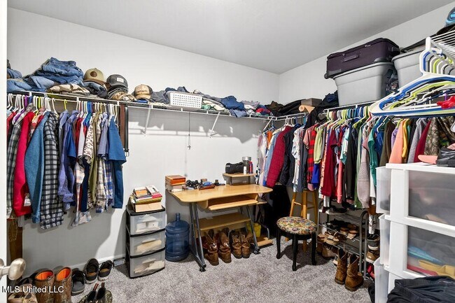 Building Photo - 1086 Enclave Cir