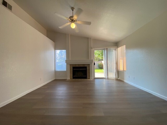 Building Photo - 3-bedroom, 2-bath, 1,107 sq. ft. single-story home in Sacramento