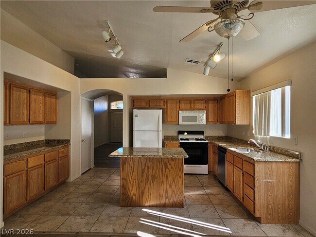 Building Photo - 3519 Ocatillo Mesa Way