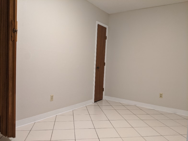 Building Photo - 138 N Agency St