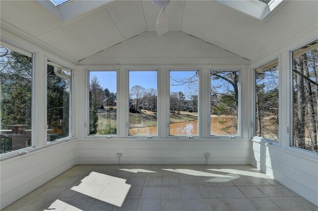 Building Photo - 6415 Sterling Dr