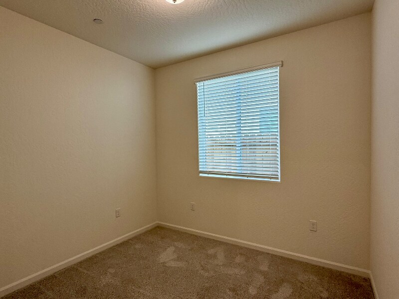 Building Photo - 1641 Bloom Ave