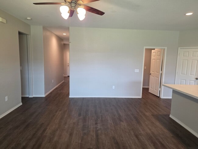 Building Photo - 20714 Southern Wds Blvd