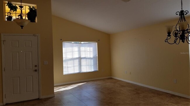 Building Photo - 956 Chanler Dr