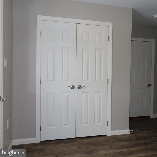 Building Photo - 5237 Rolling Rd