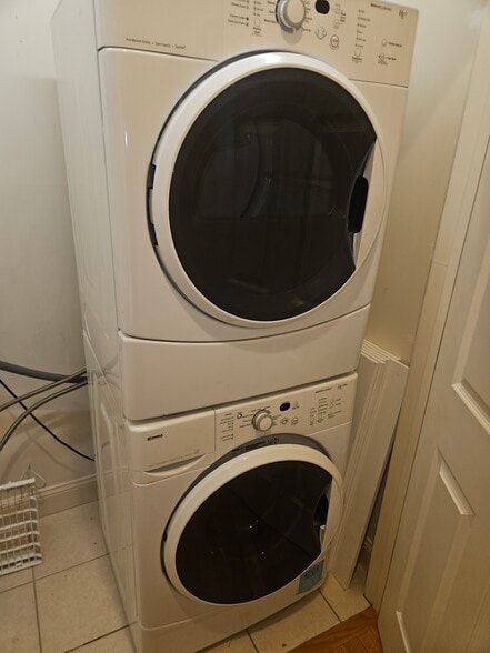 Laundry - 359 Main St