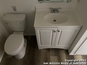 Building Photo - 930 Drury Ln