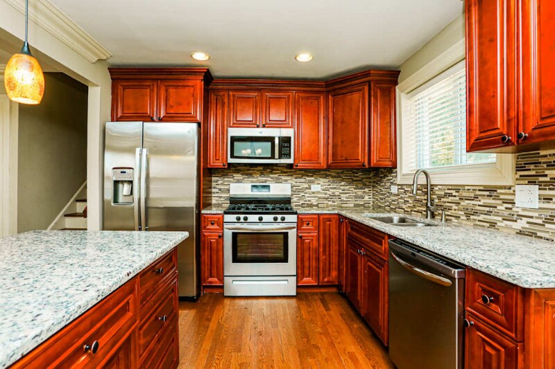 Building Photo - 35 Pamela Dr