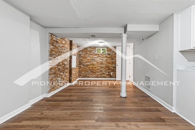 Building Photo - Spacious Home with 2 Kitchens and Central AC