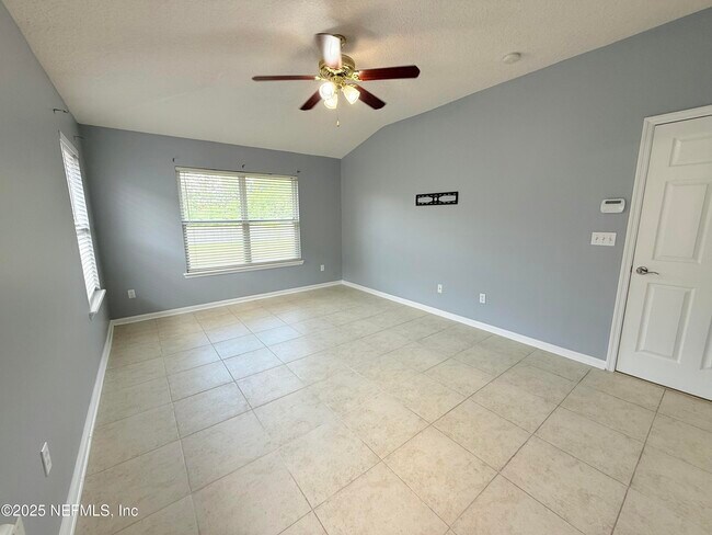 Building Photo - 14793 Falling Waters Dr