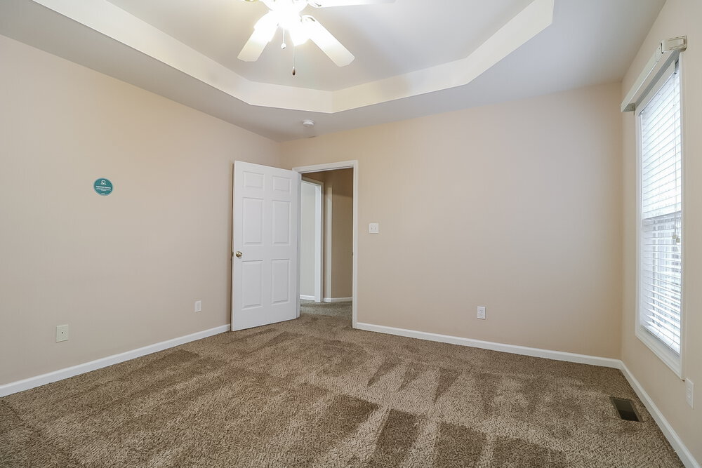 Building Photo - 115 Lily Crossing