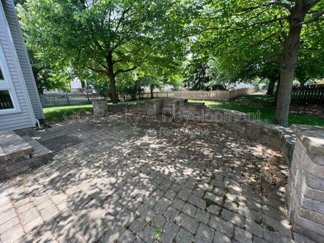 Building Photo - 2805 Breckenridge Cir