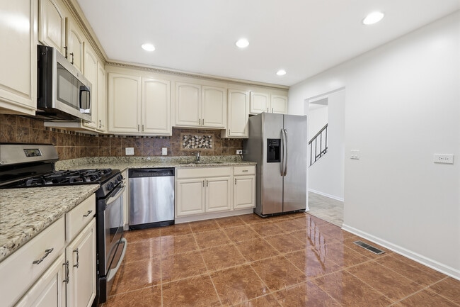 Building Photo - 1542 Anderson Ln