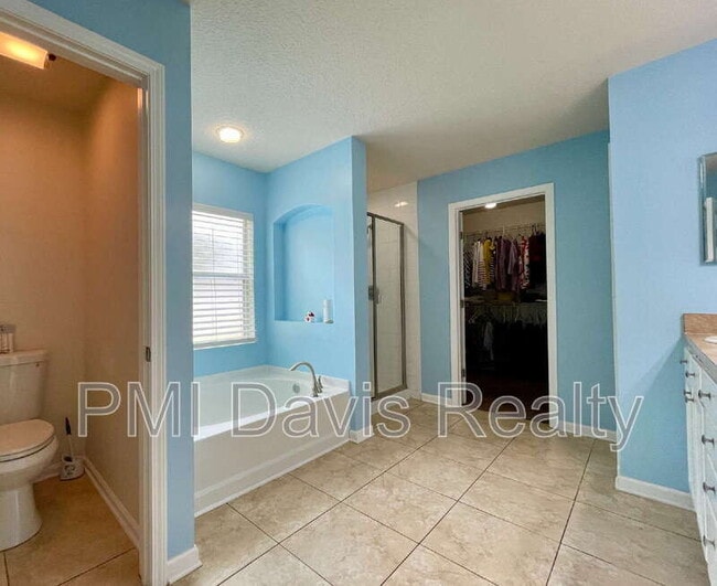 Building Photo - 11814 Lindsey Lake Drive