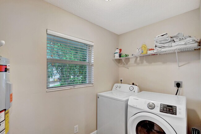 Building Photo - 13814 Yarmouth Dr
