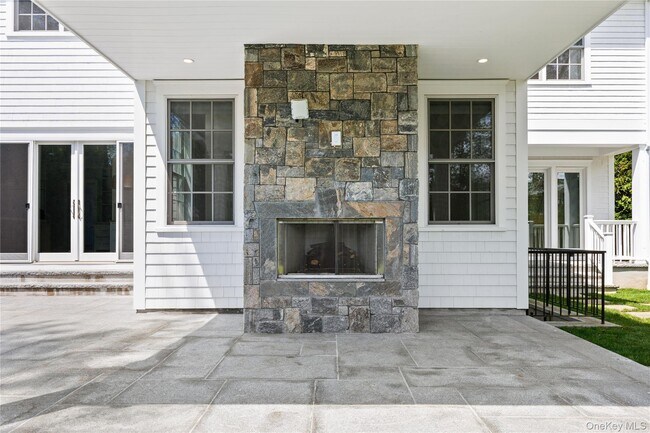 Building Photo - 25 Hunt Pl