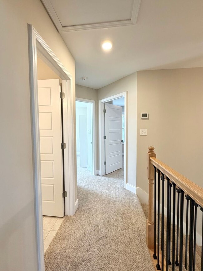 Building Photo - 2662 Scott Dr