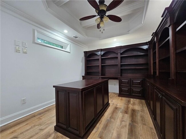 Building Photo - 735 Westwind Ln