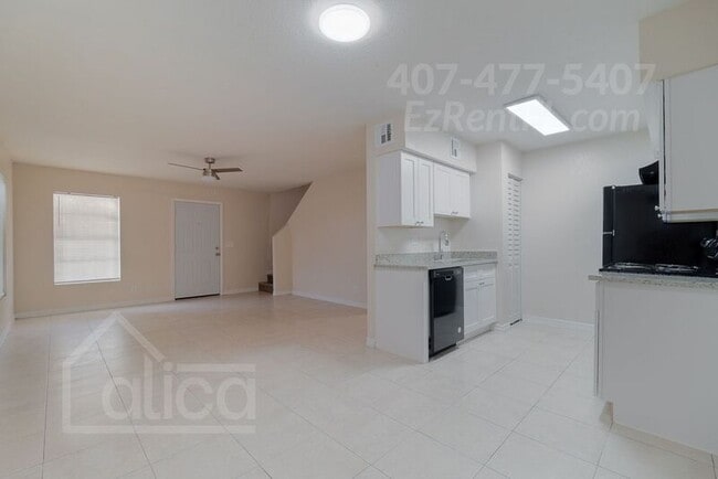 Building Photo - 720 4th St