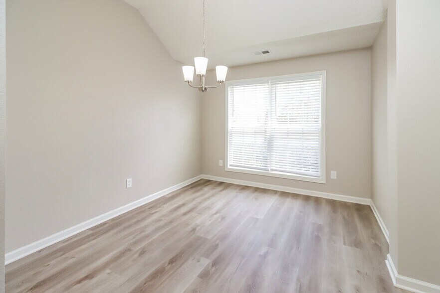 Building Photo - 215 Gilliam Ct