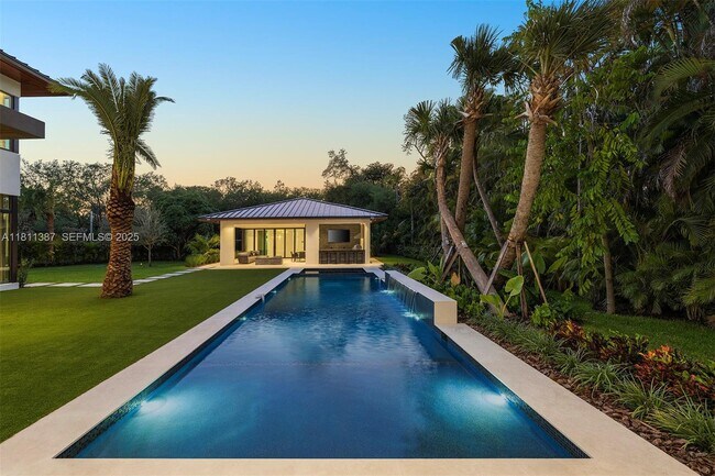 Building Photo - 12500 SW 64th Ave