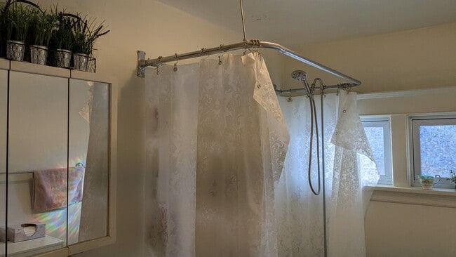 Building Photo - 422 S Jefferson St