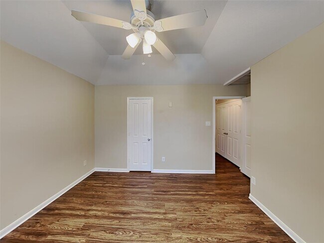 Building Photo - 8034 Singing Sonnet Ln