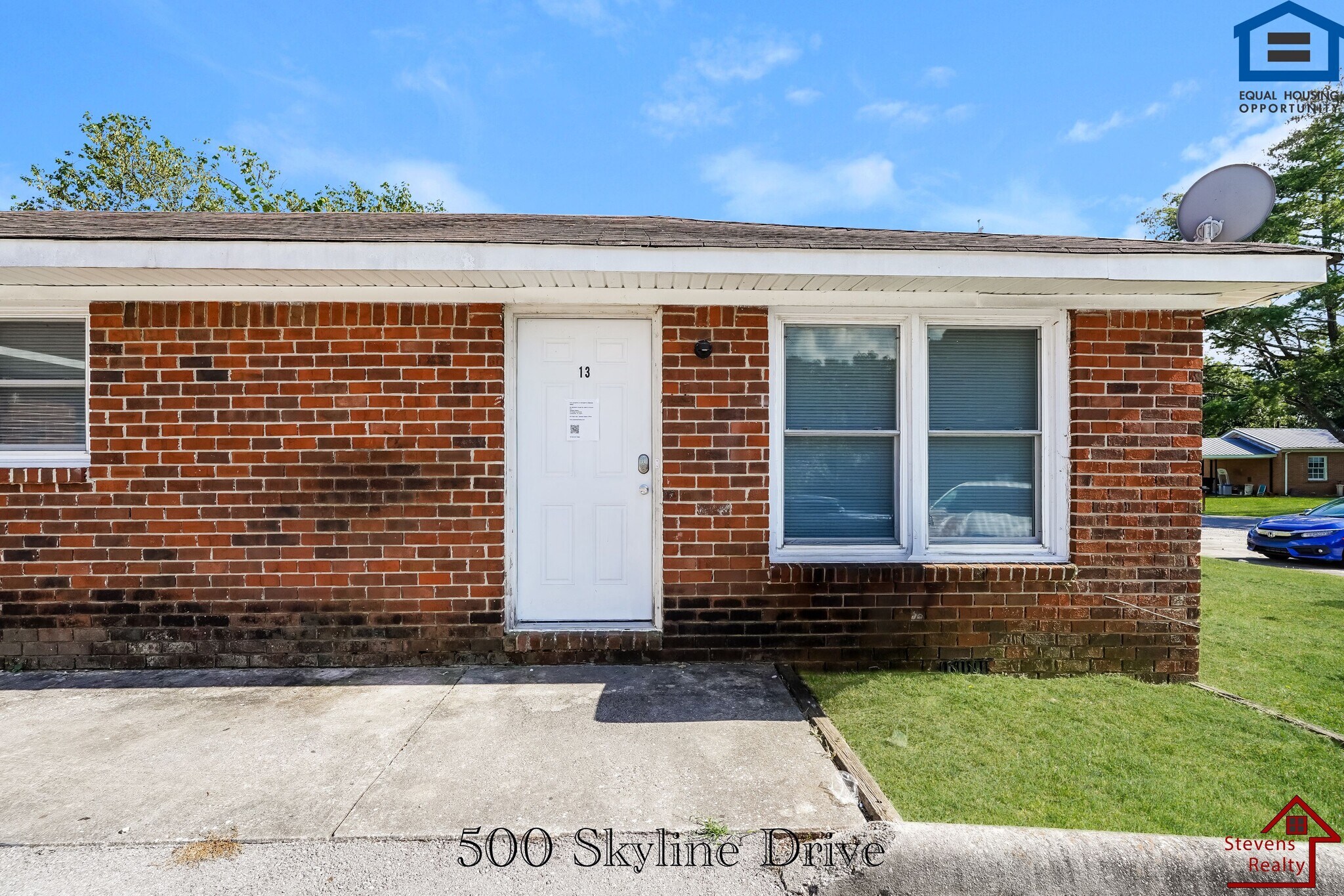 Building Photo - 500 Skyline Dr