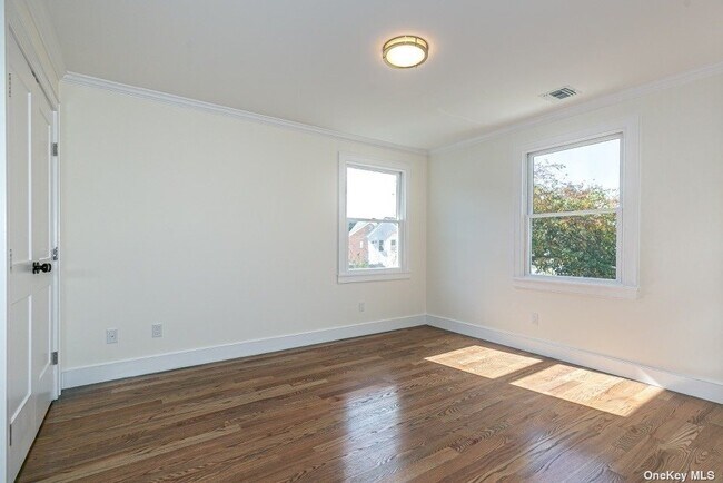 Building Photo - 201 Nassau Blvd