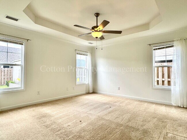 Building Photo - 5283 Vespar Ct