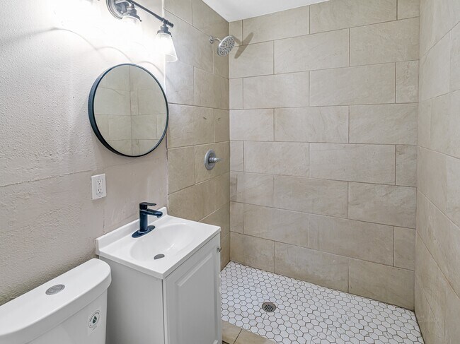 Building Photo - 4521 Stassen St