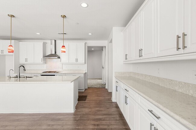 Building Photo - Stunning 4 bedroom 3 bath home in Summer Wind Trail Community