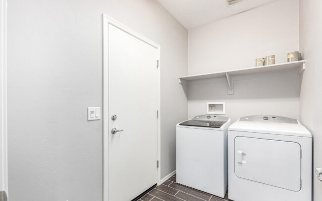 Building Photo - 11522 W Oilseed Dr