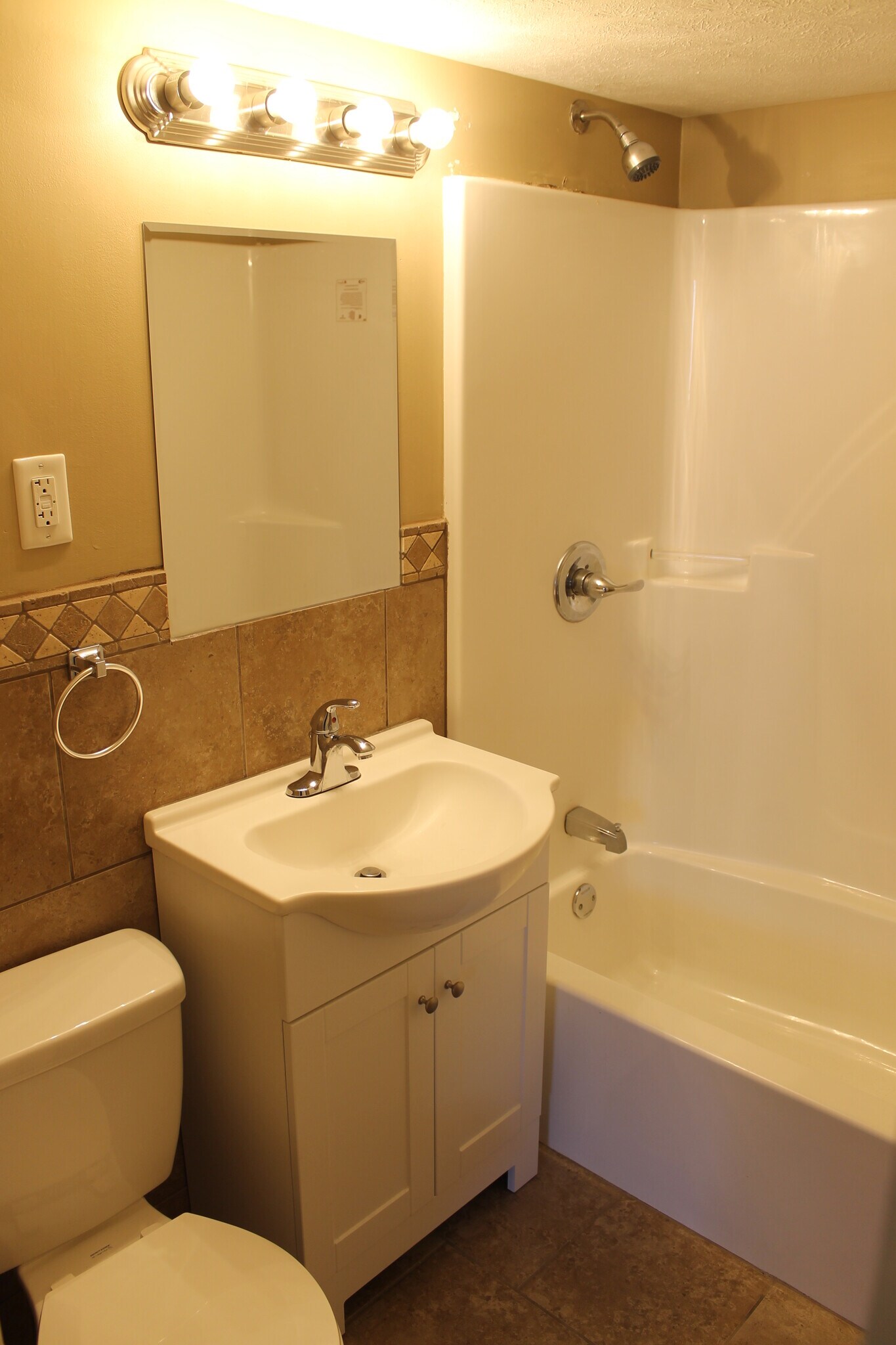 Building Photo - 5516 Brokers Tip Ln