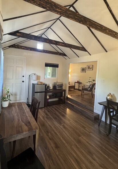 Building Photo - 1623 Campus Rd