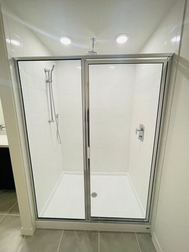 Building Photo - Coming Soon!!!-Blue Springs Reserve-180 Glass Onion Dr Groveland, FL 34737