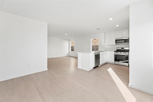 Building Photo - 16222 Rustic Prairie Dr