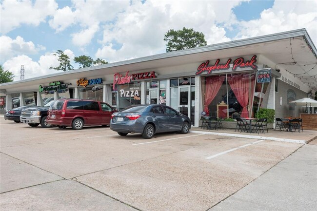 Building Photo - 204 Marathon St