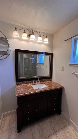 Building Photo - 5033 Conde Ct